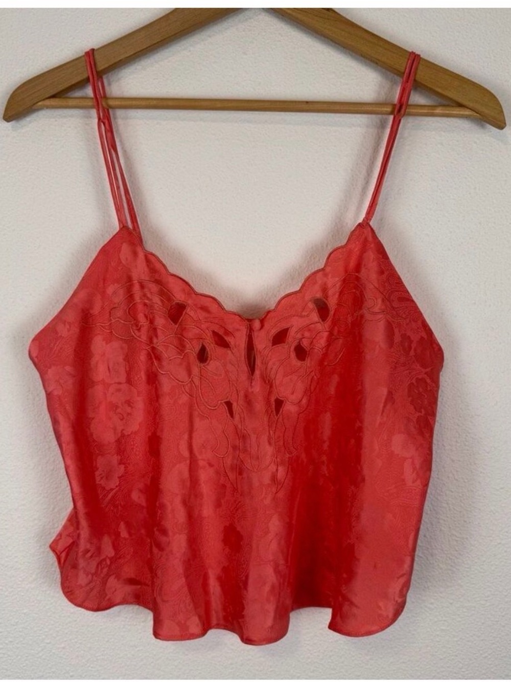 Vintage Victoria’s‎ Secret Gold Label Coral Camisole Size Medium